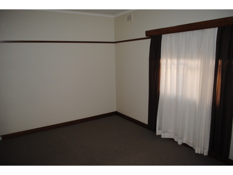 18 Elgin Road, Maryborough VIC 3465