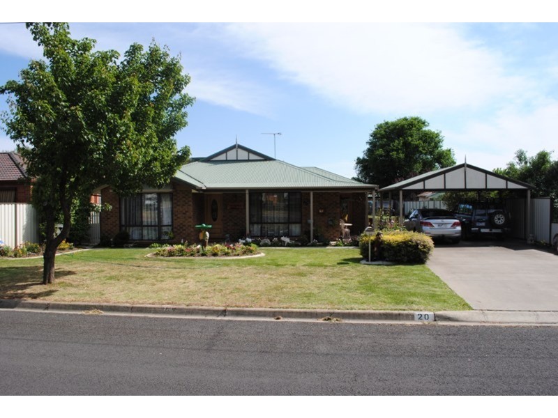 20 Holyrood Street, Maryborough VIC 3465