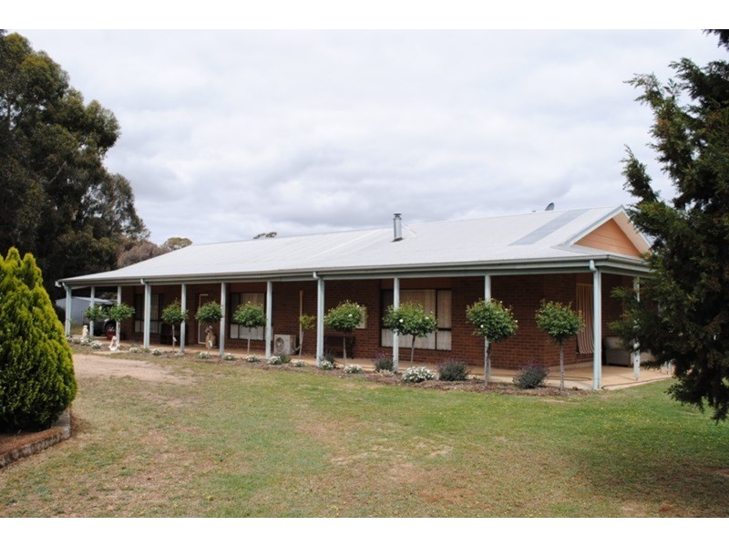 48 Churchill Court, Daisy Hill VIC 3465