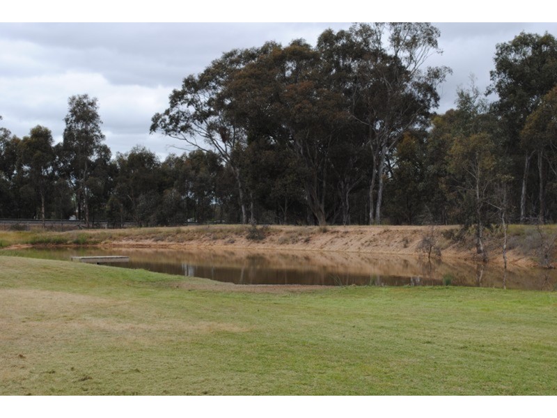 48 Churchill Court, Daisy Hill VIC 3465
