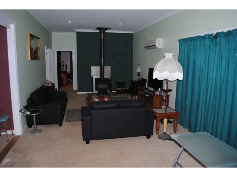 48 Churchill Court, Daisy Hill VIC 3465