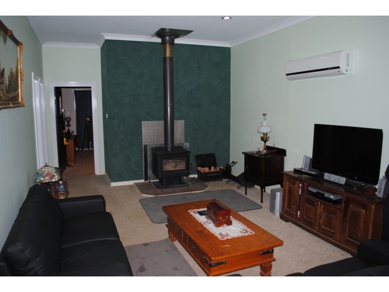 48 Churchill Court, Daisy Hill VIC 3465