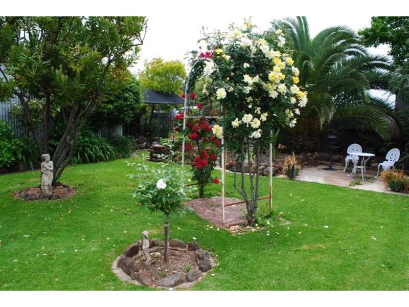 52 Holyrood Street, Maryborough VIC 3465