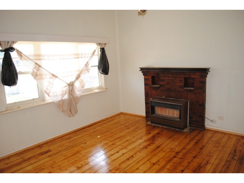 12 Casey Street, Maryborough VIC 3465