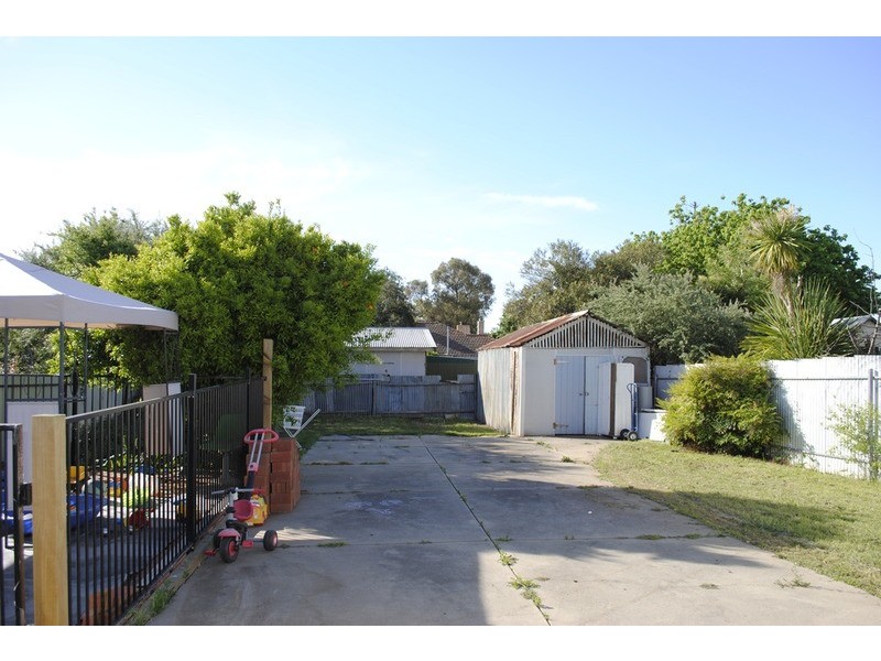 77 Burke Street, Maryborough VIC 3465