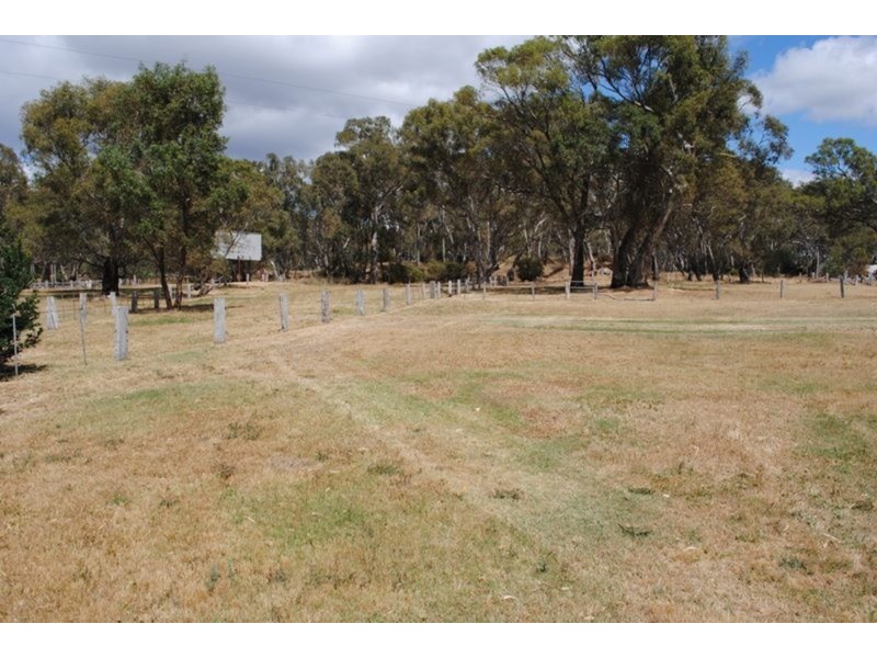 88 Landrigans Road, Carisbrook VIC 3464