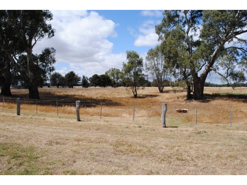 88 Landrigans Road, Carisbrook VIC 3464