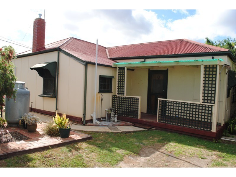 151 High Street, Avoca VIC 3467