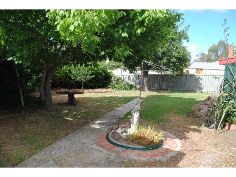 151 High Street, Avoca VIC 3467