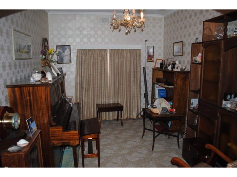 223 Gladstone  Street, Maryborough VIC 3465