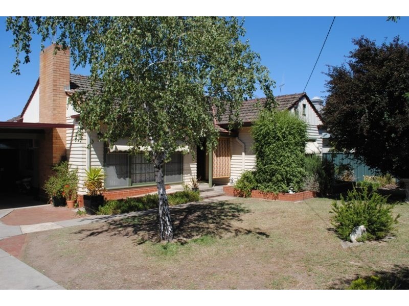 4 Peel Street, Maryborough VIC 3465