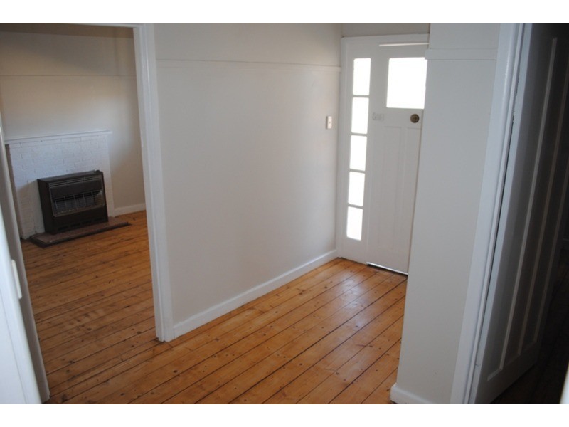 77 Burns  Street, Maryborough VIC 3465