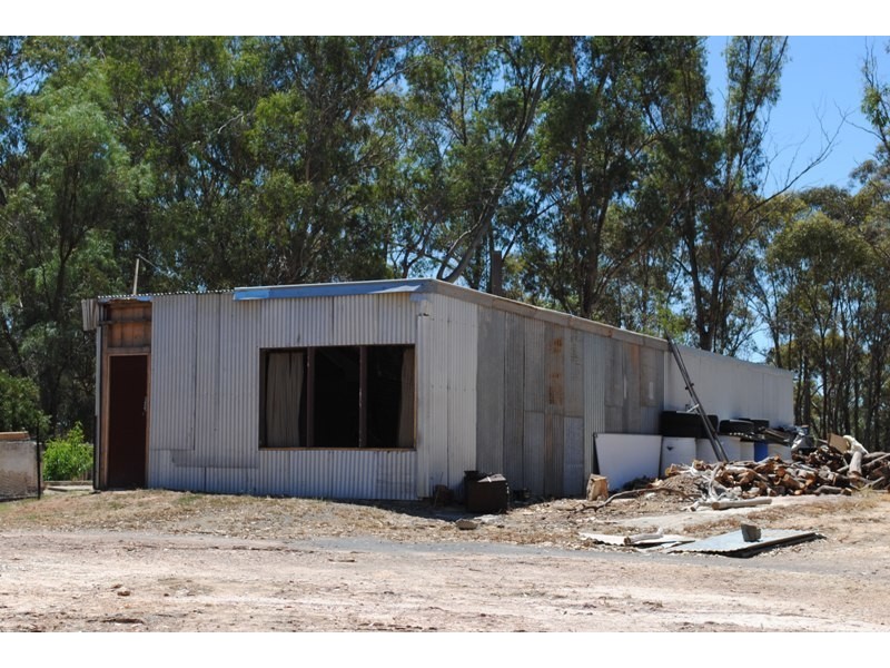 4165 Pyrenees Highway, Flagstaff VIC 3465