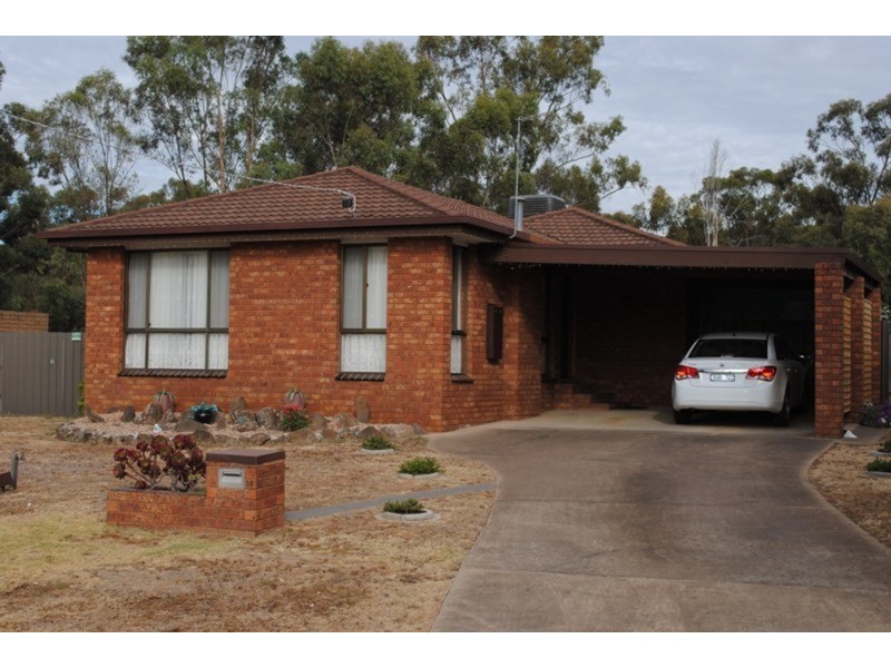 16 Ironbark Drive, Maryborough VIC 3465