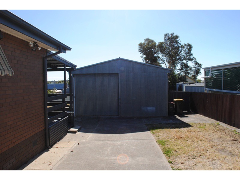111 Gillies Street, Maryborough VIC 3465
