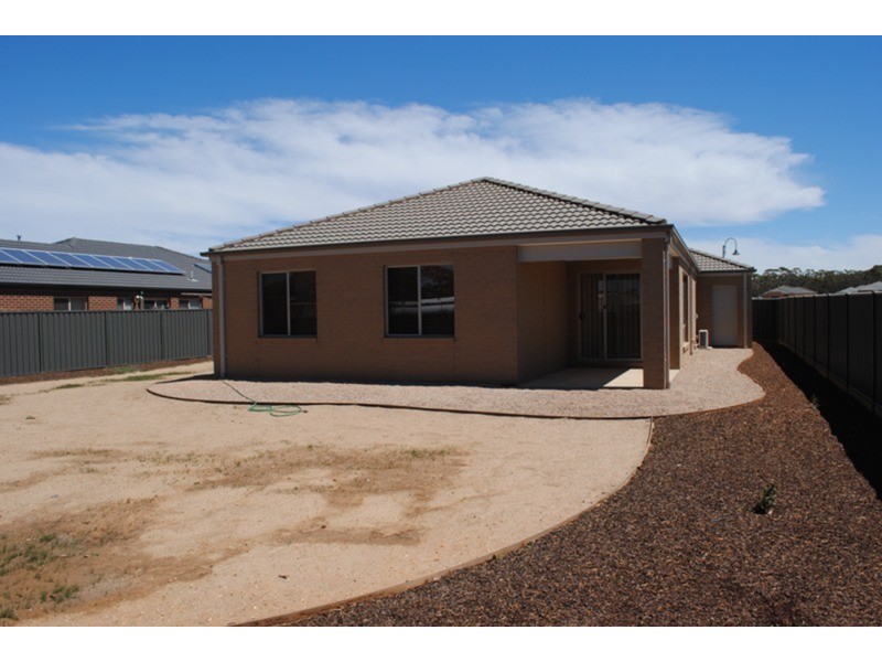 20 Hosken Street Street, Maryborough VIC 3465