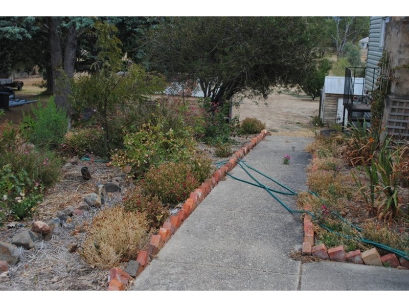 131 High Street, Avoca VIC 3467