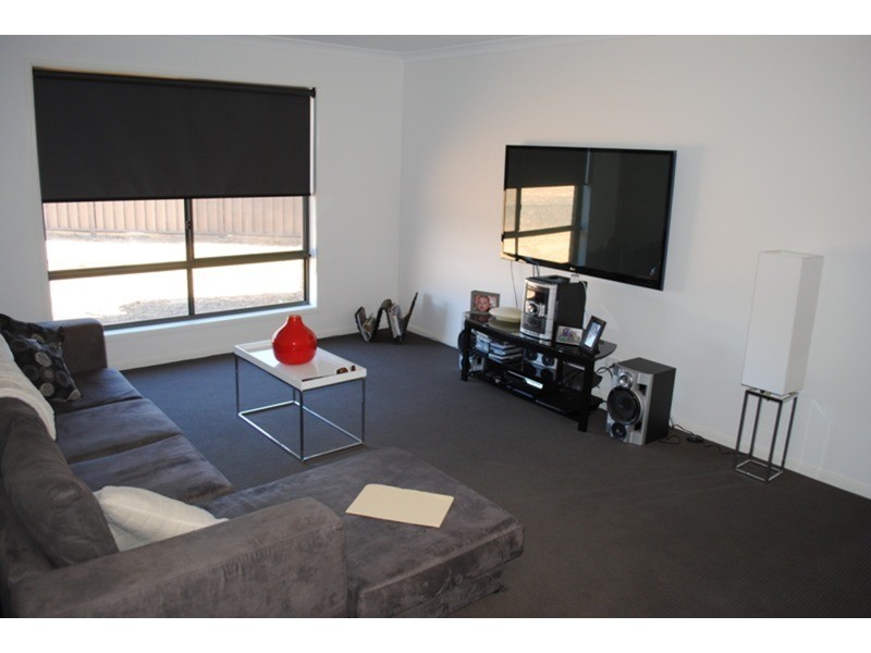 8 Inland Court, Maryborough VIC 3465