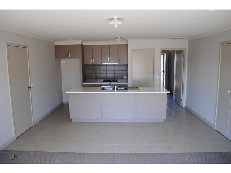 2/176 Park Road, Maryborough VIC 3465