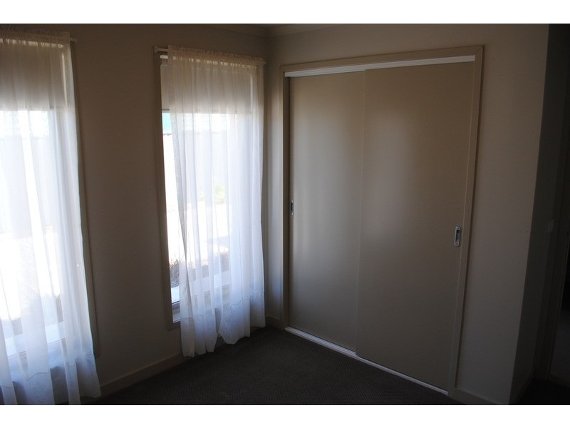 2/176 Park Road, Maryborough VIC 3465