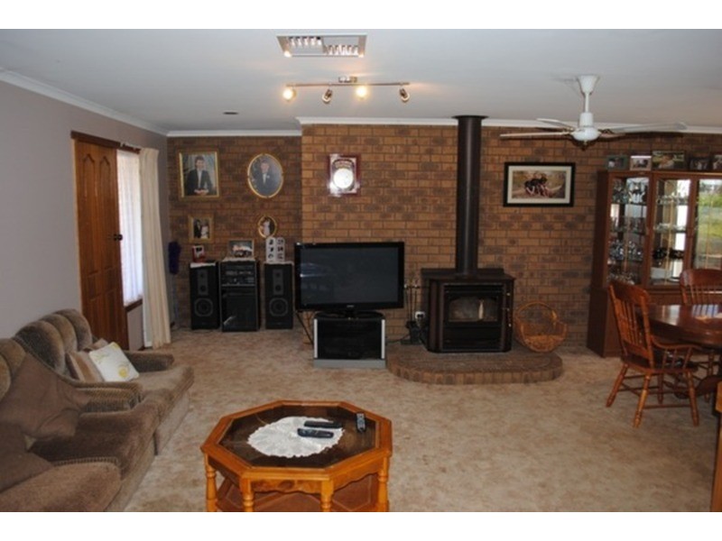 291 Carisbrook-Betley Road, Betley VIC 3472