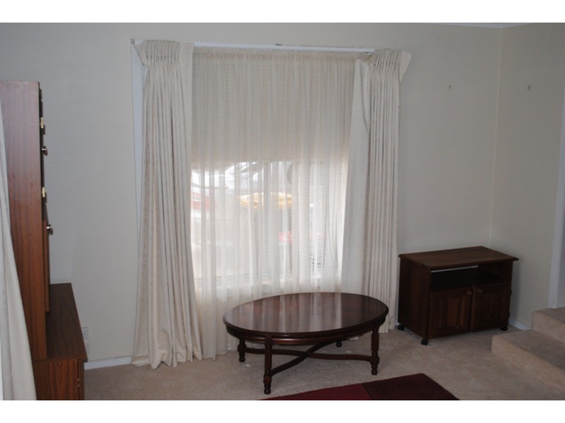 1/9 Holden  Street, Maryborough VIC 3465