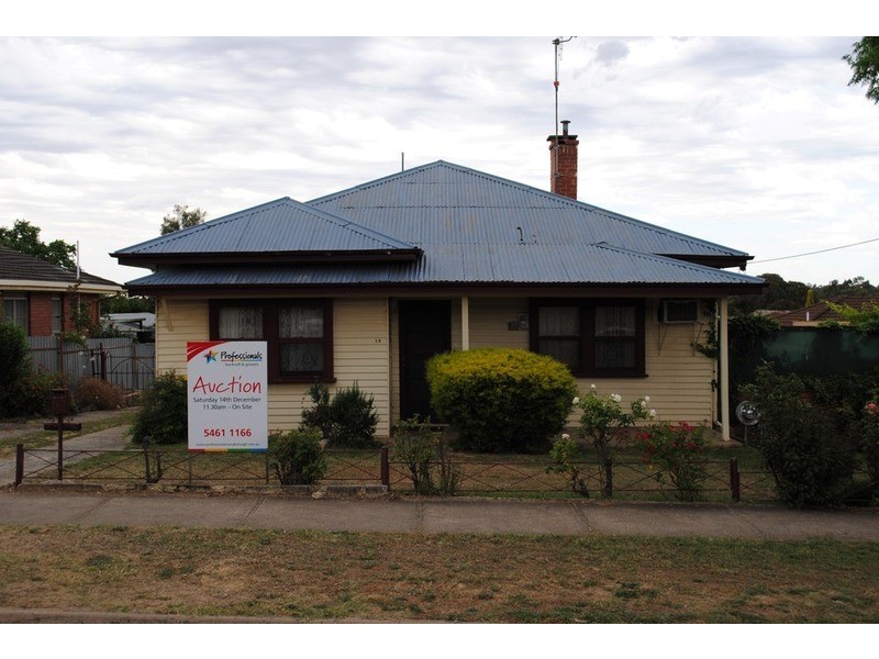 12 Kars Street, Maryborough VIC 3465