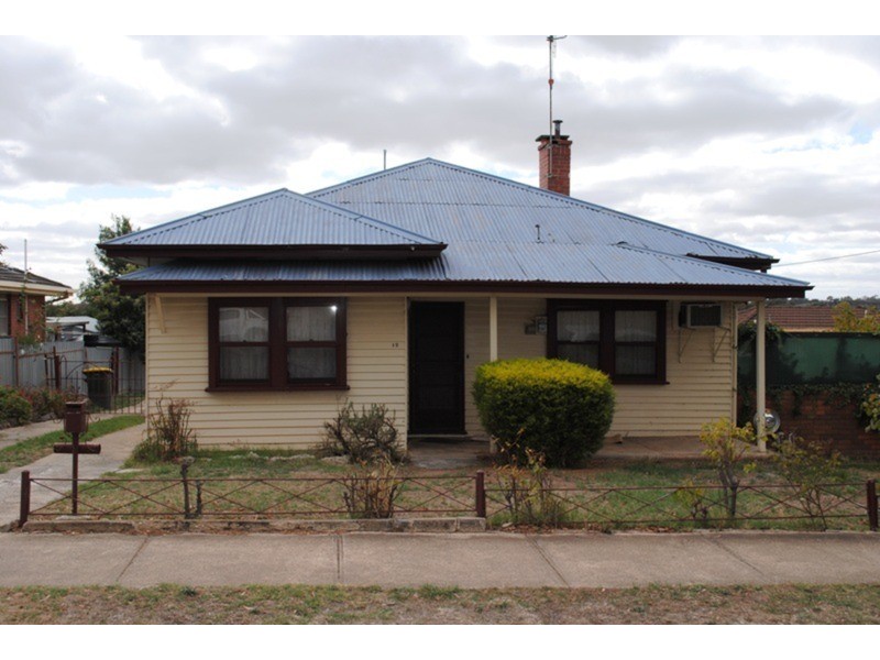 12 Kars Street, Maryborough VIC 3465