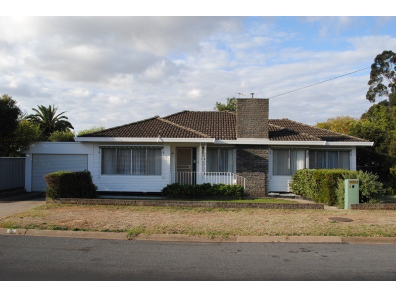 4 Wills Street, Maryborough VIC 3465