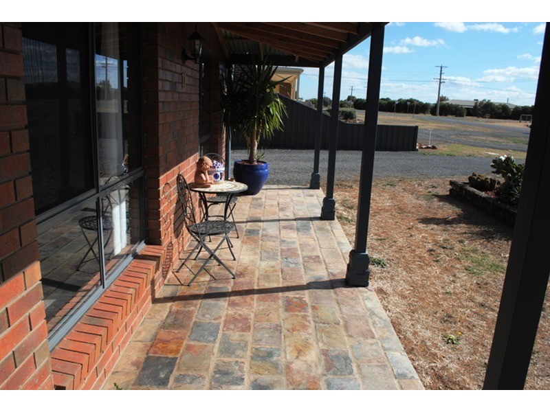 11 Hunter Street, Carisbrook VIC 3464