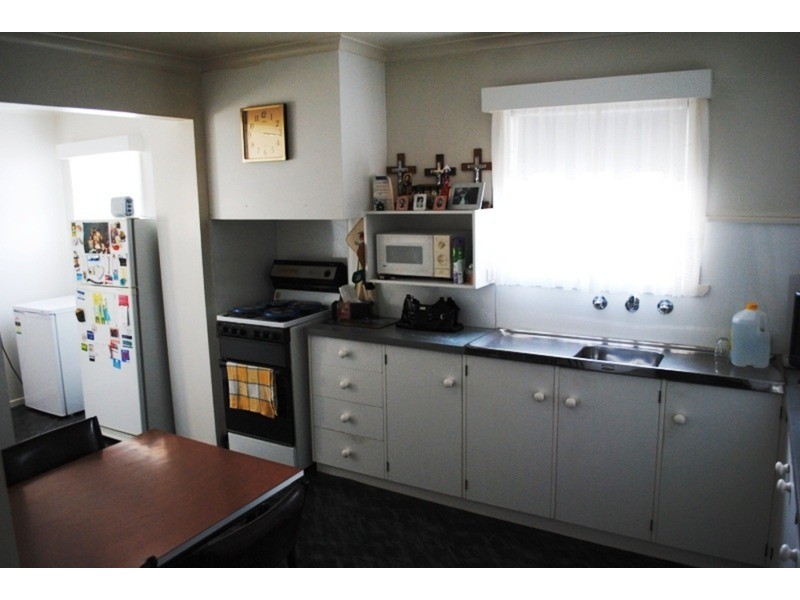 3 Frost Avenue, Maryborough VIC 3465