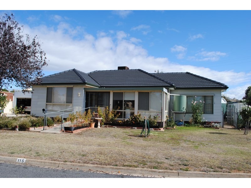115 Clarendon Street, Maryborough VIC 3465