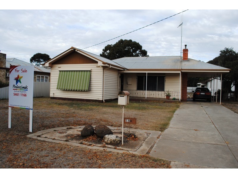 184 Park  Road, Maryborough VIC 3465
