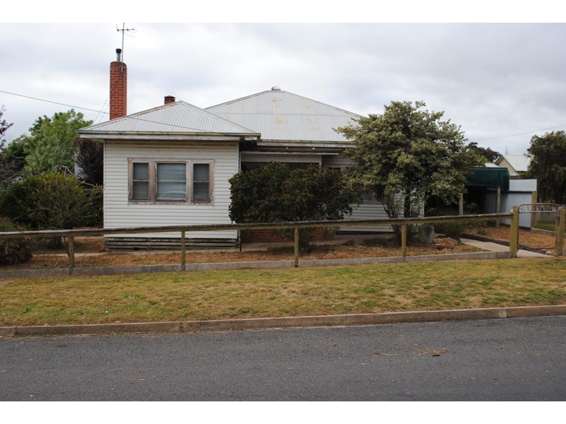 12 Victoria Street, Maryborough VIC 3465