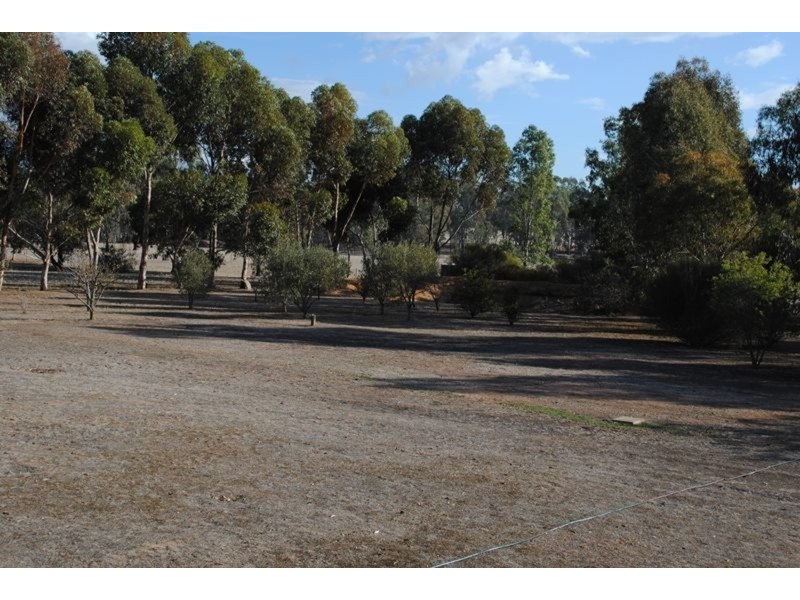 17 Marshall Lane, Avoca VIC 3467
