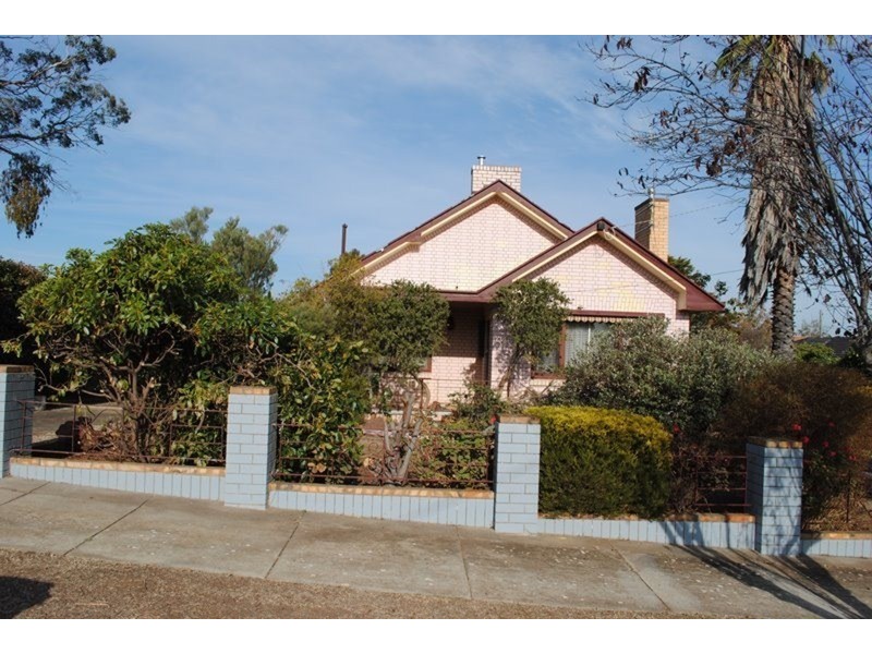 108 Gertrude Street, Maryborough VIC 3465