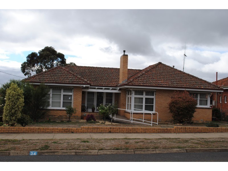 34 Newton Street, Maryborough VIC 3465