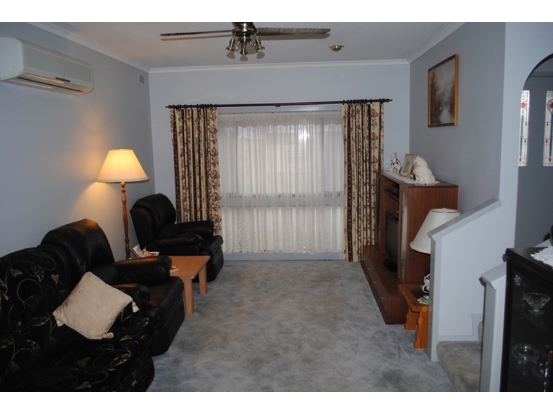 4 Hillview Avenue, Maryborough VIC 3465