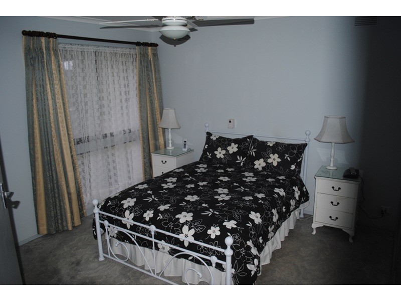 4 Hillview Avenue, Maryborough VIC 3465