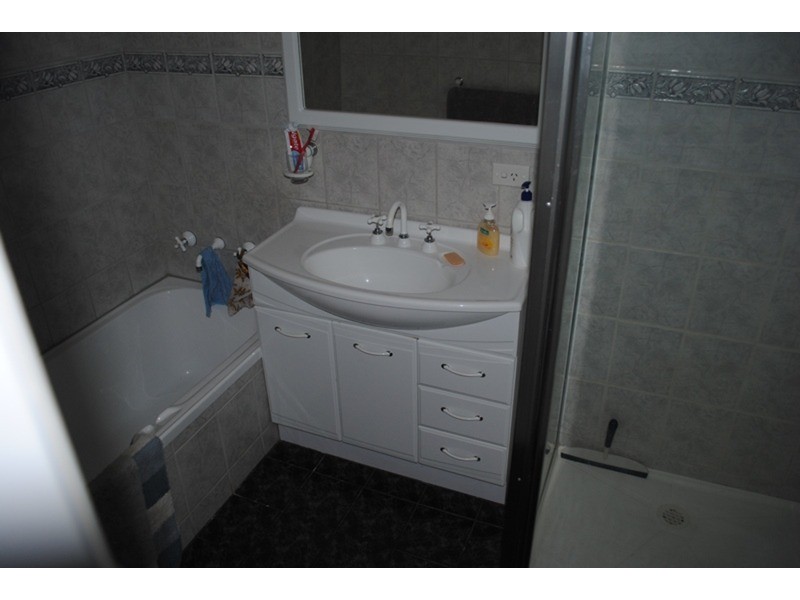 4 Hillview Avenue, Maryborough VIC 3465