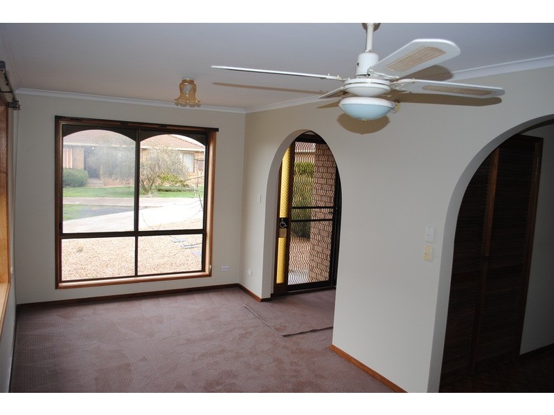 2/10 Pekin Road, Maryborough VIC 3465