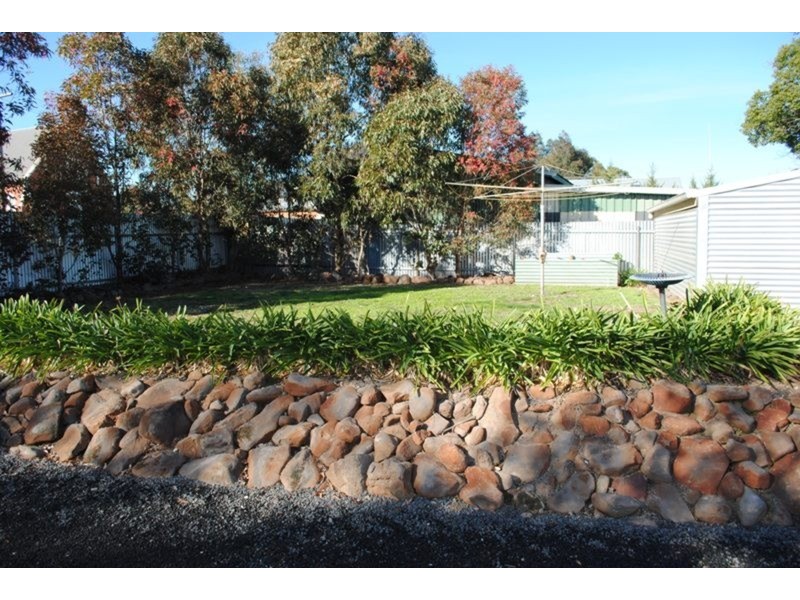 156 High Street, Avoca VIC 3467