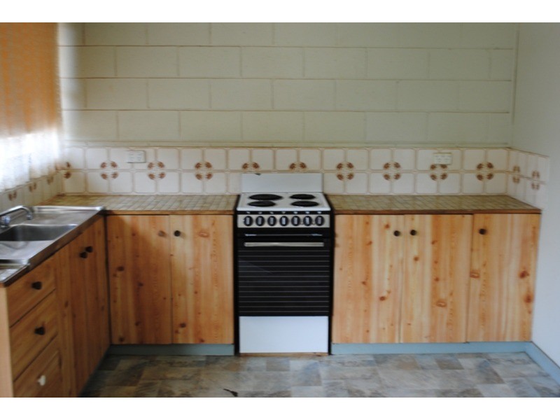 8/11-15 Mimosa, Maryborough VIC 3465