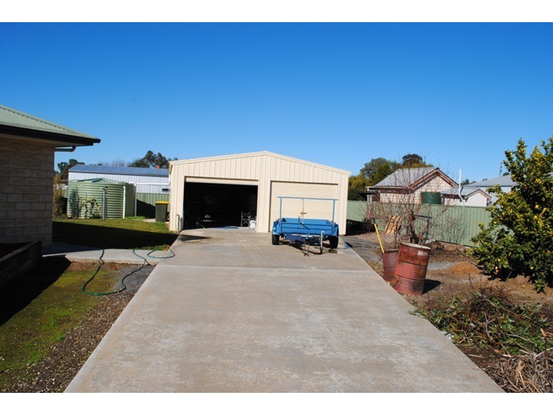 8 Green Street, Carisbrook VIC 3464