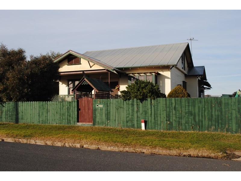 2 Taylor  Street, Maryborough VIC 3465