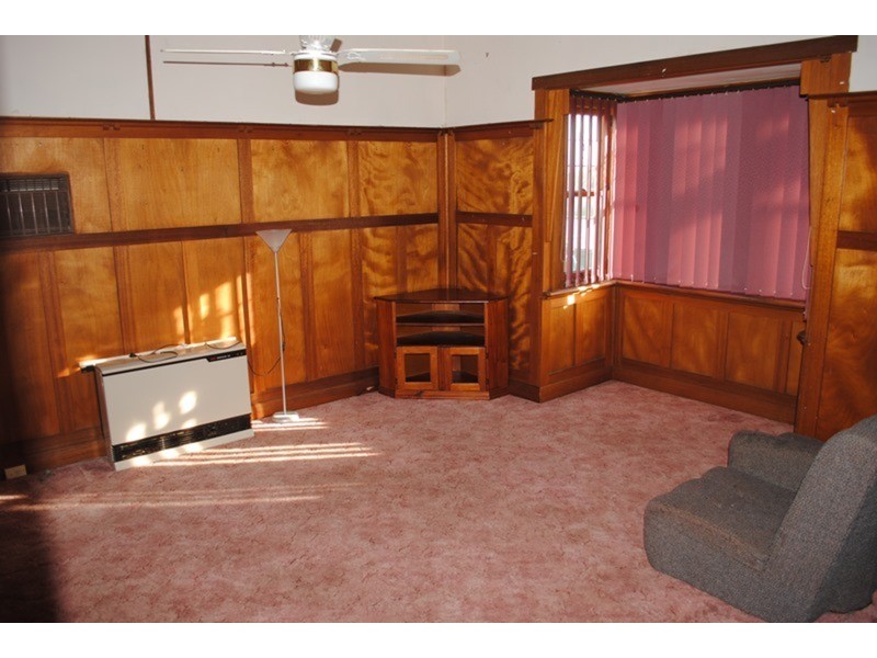 2 Taylor  Street, Maryborough VIC 3465