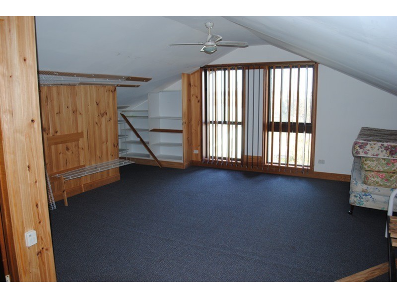 2 Taylor  Street, Maryborough VIC 3465