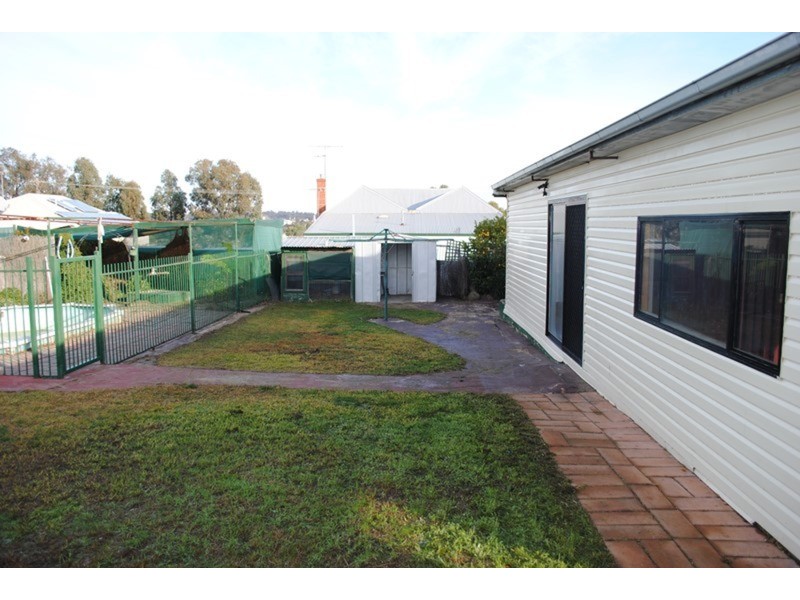 2 Taylor  Street, Maryborough VIC 3465