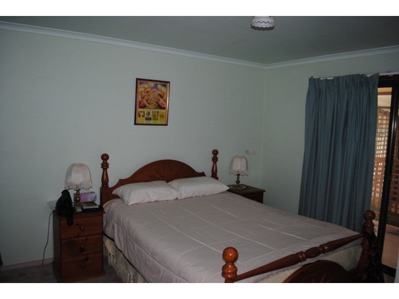 3 Dehnerts Road, Daisy Hill VIC 3465