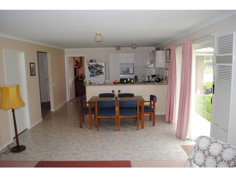 1 Collins  Court, Maryborough VIC 3465